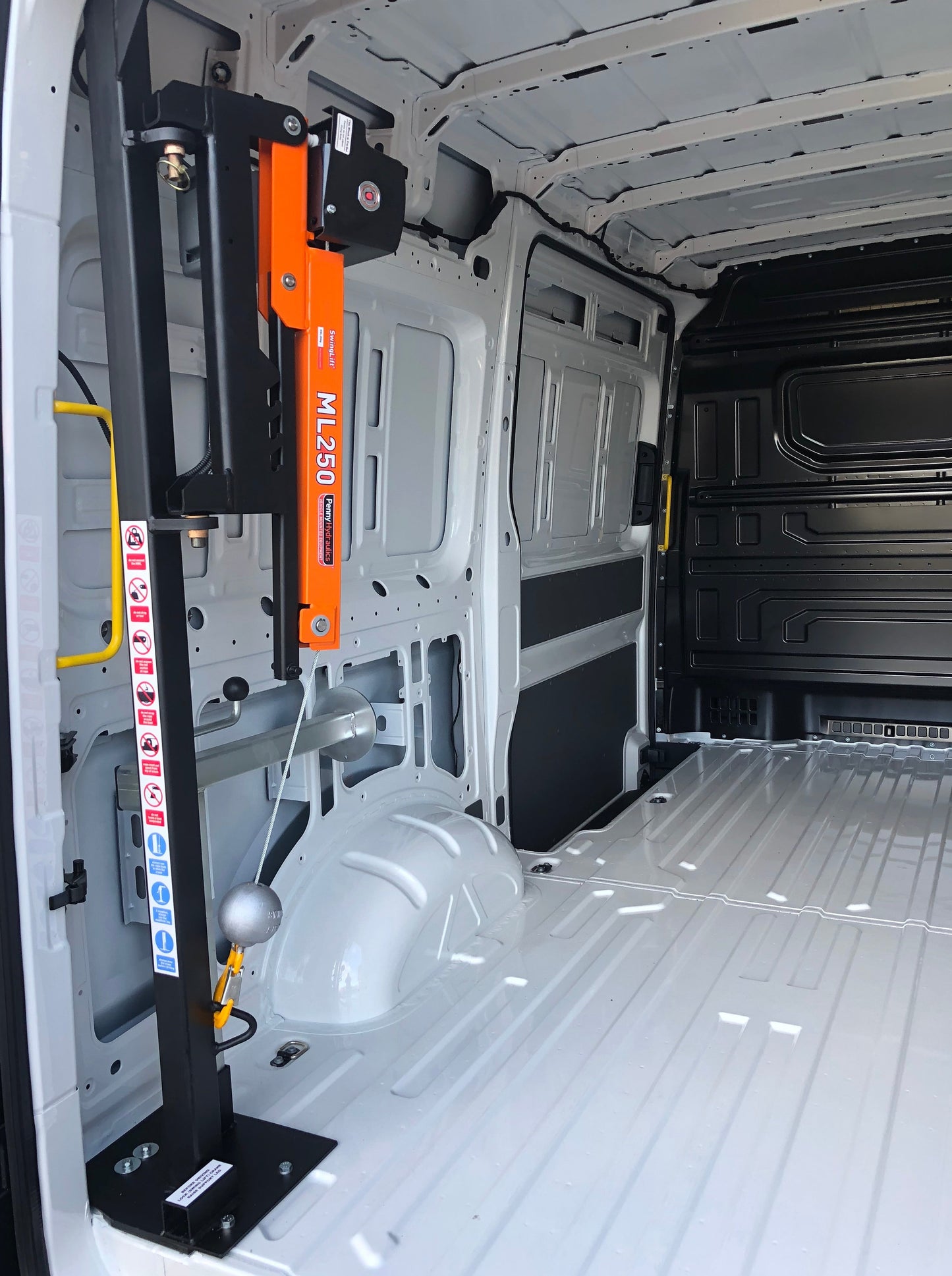 Der Mini Loader lässt sich komplett einklappen, sodass dieser möglichst wenig Platz wegnimmt. 